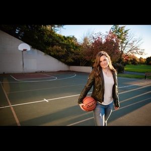 Meet your Posher, Bailey